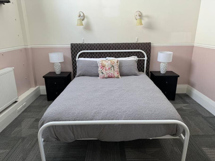 4 Large Bedroom Apartment In The City Hastings Exterior foto